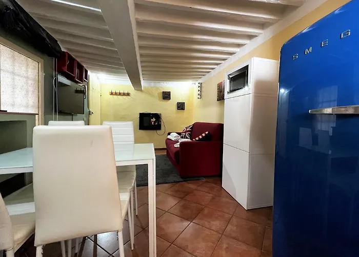 Mezzanino Al Porrione * Сиена