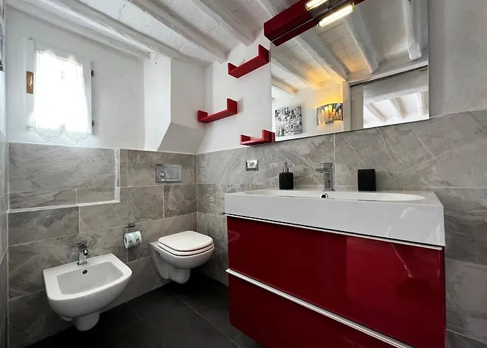 Mezzanino Al Porrione * Siena